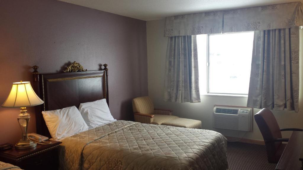 Americas Best Inn&Suites Urbana Zimmer foto