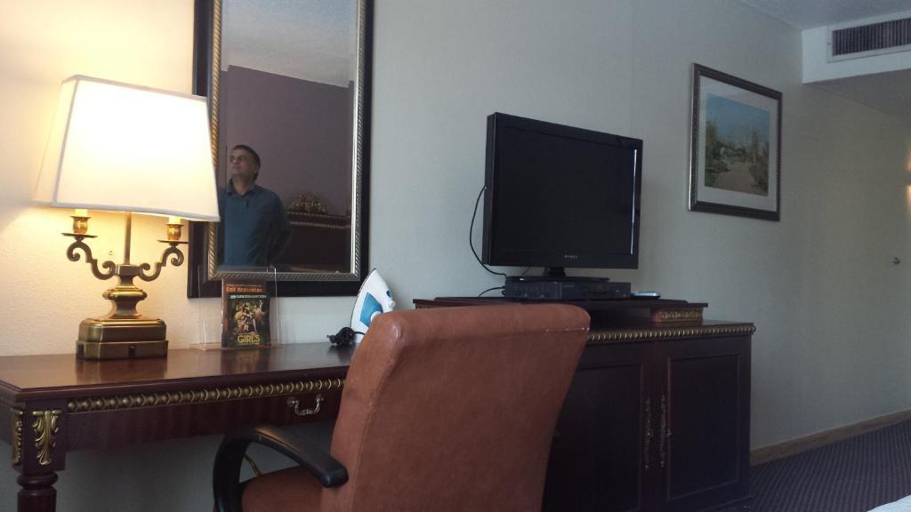 Americas Best Inn&Suites Urbana Zimmer foto